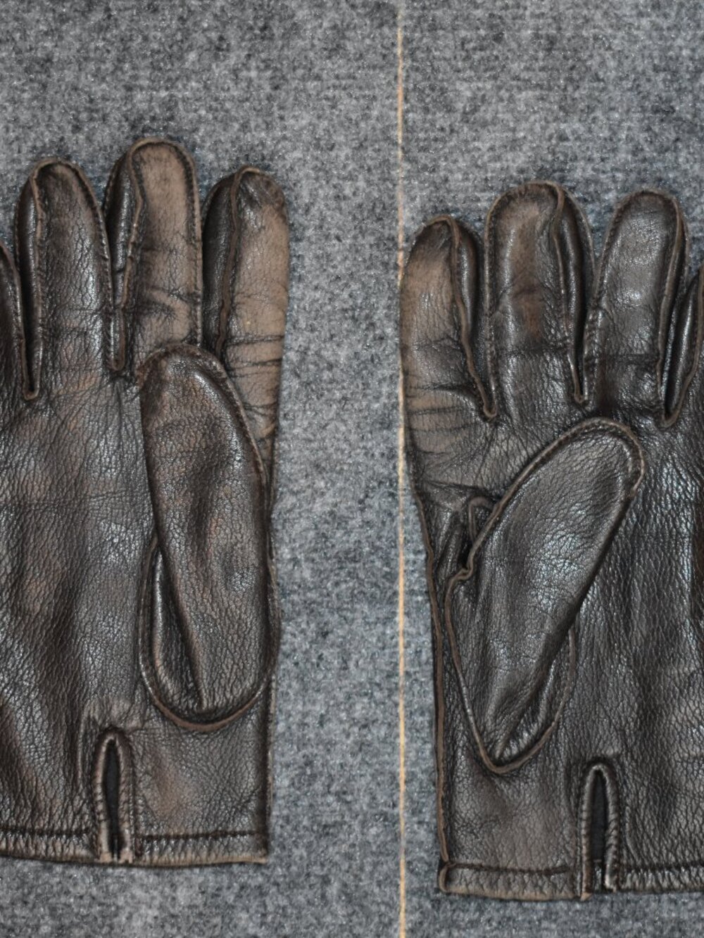 Grandoe Women's Brown Leather Wrist Gloves Solid Pattern Size M